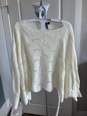 Lightweight Cream Knit Sweater - Casual Women's Pullover